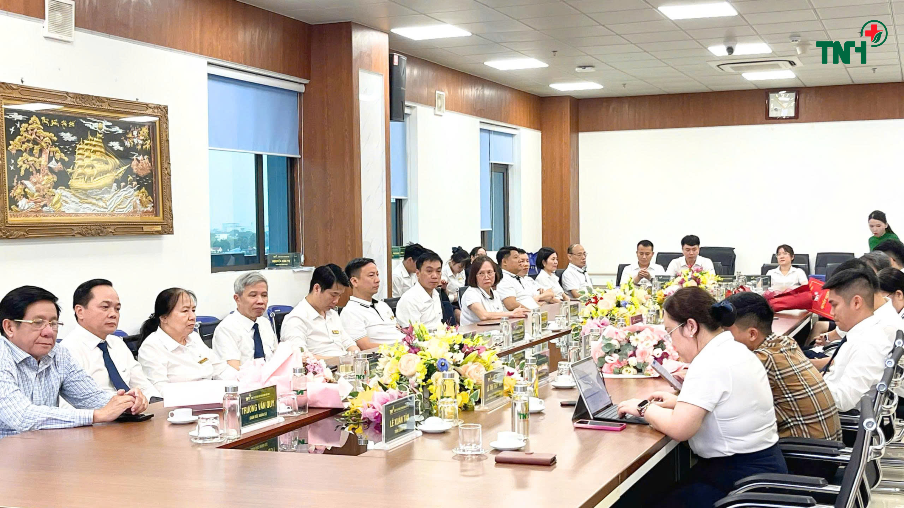 HỘI NGHỊ CÔNG BỐ QUYẾT ĐỊNH CÔNG TÁC CÁN BỘ TẠI BỆNH VIỆN QUỐC TẾ THÁI NGUYÊN