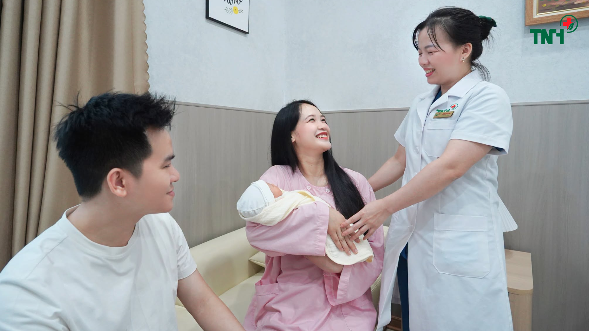 HÀNH TRÌNH ĐÓN CON YÊU SẼ NHẸ NHÀNG HƠN KHI MẸ ĐƯỢC CHĂM SÓC TRỌN VẸN