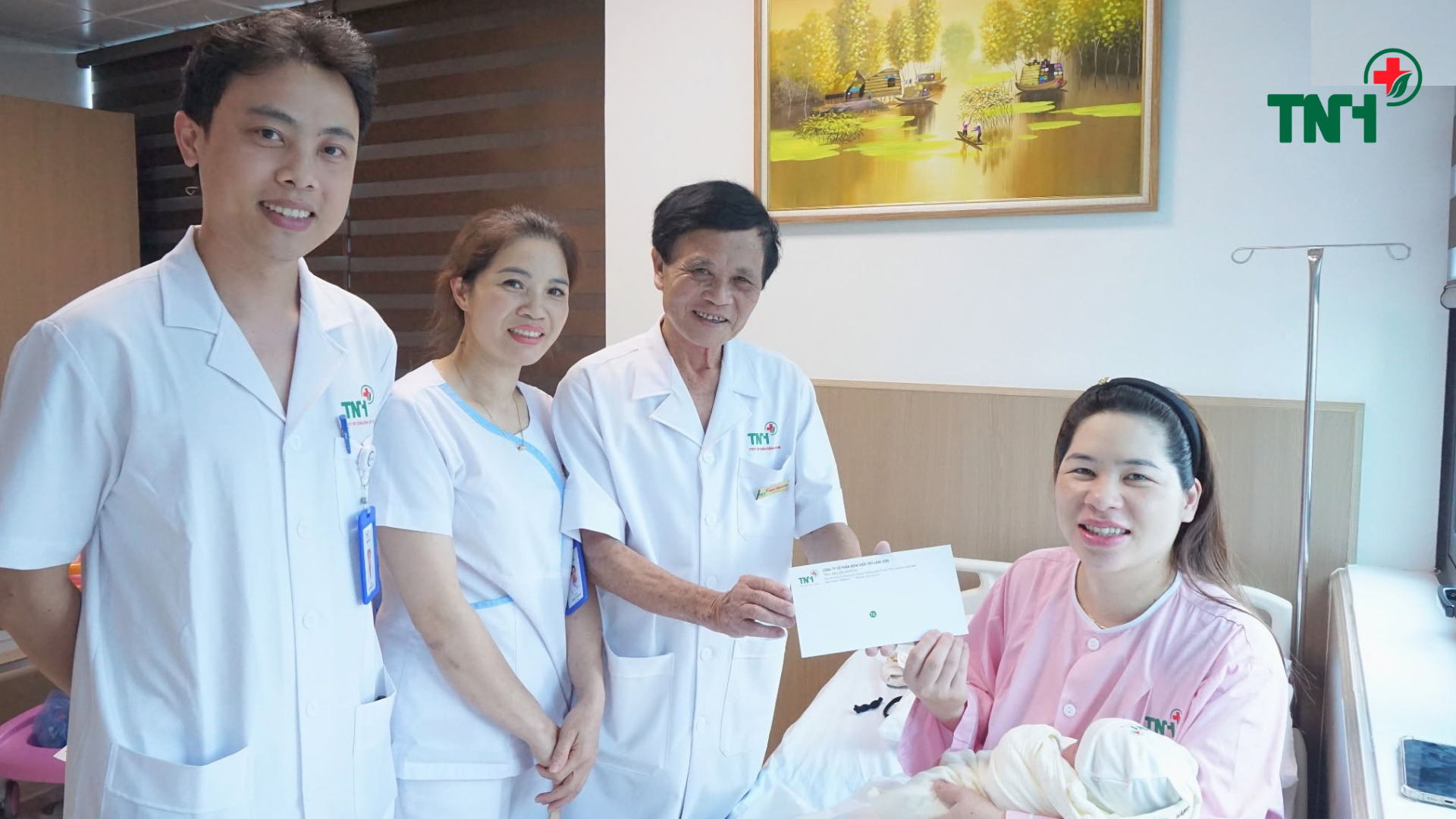Những em bé đầu tiên chào đời tại Bệnh viện TNH Lạng Sơn – Dấu mốc ý nghĩa trên hành trình chăm sóc sức khỏe mẹ và bé