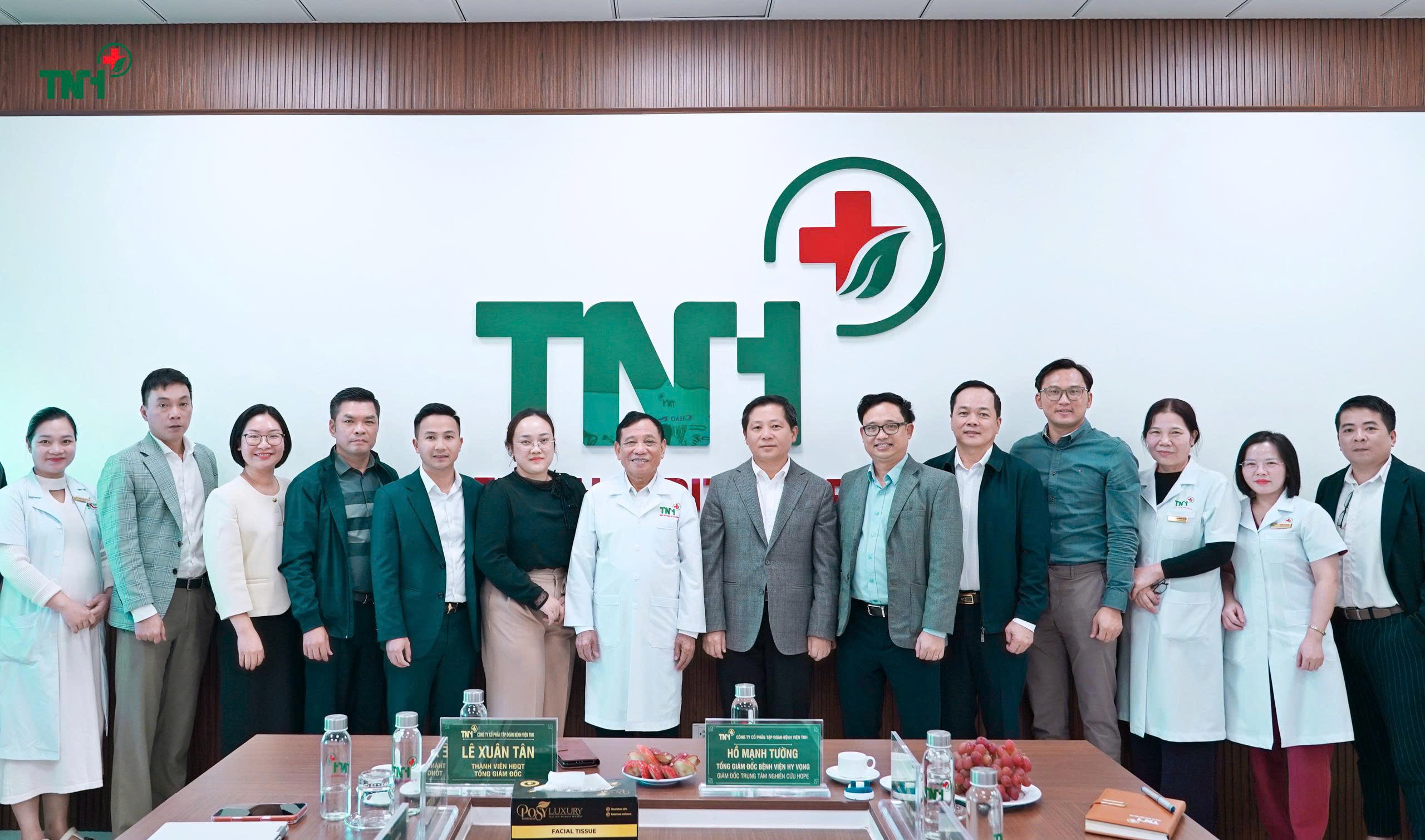 LÃNH ĐẠO BỆNH VIỆN MỸ ĐỨC TỚI THĂM QUAN VÀ LÀM VIỆC TẠI TẬP ĐOÀN BỆNH VIỆN TNH